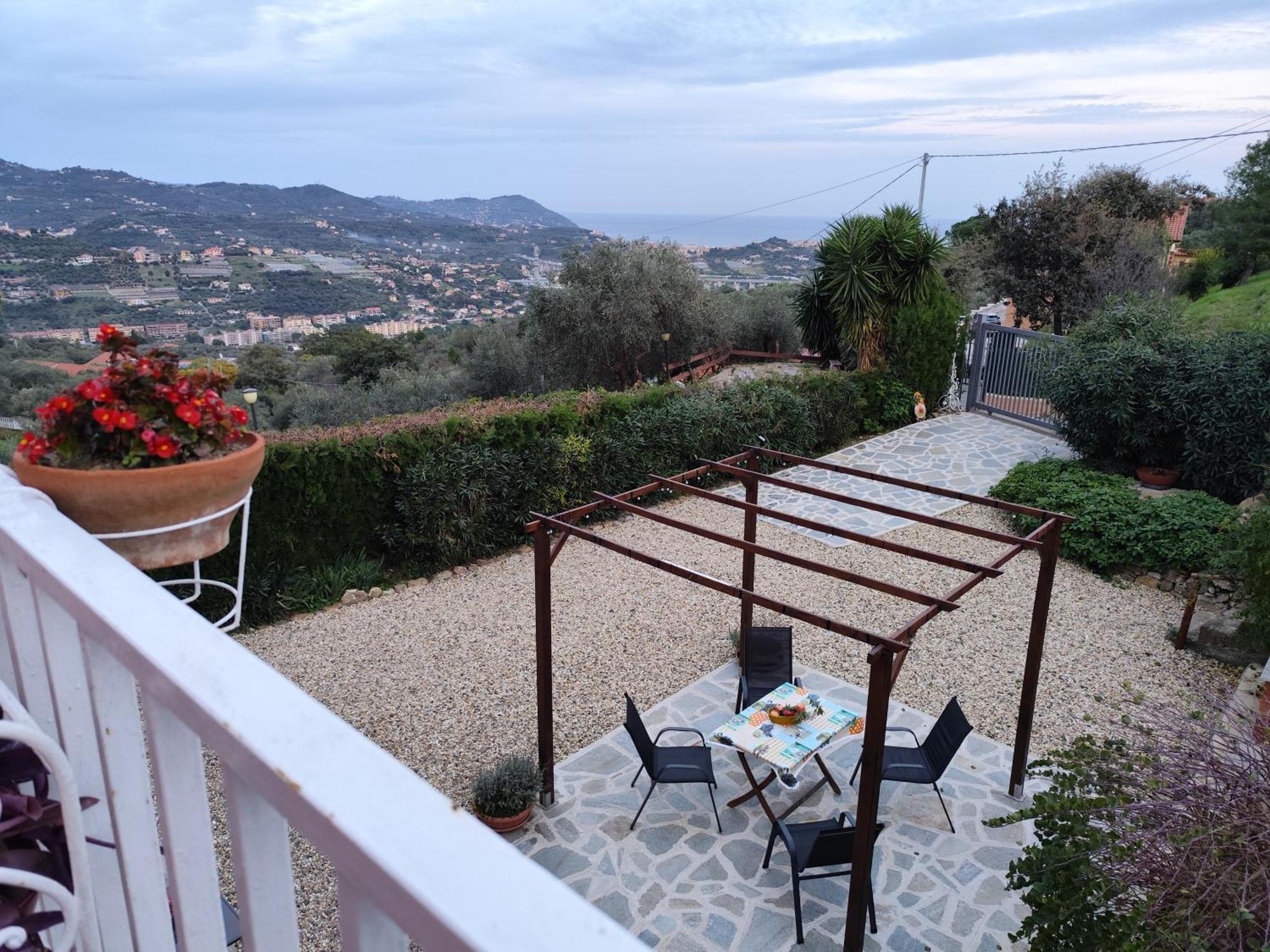 La Casa Di Giada, Appartamento In Villetta Con Aria Condizionata, Wi-Fi E Parcheggio Gratuito Poggi Exterior photo